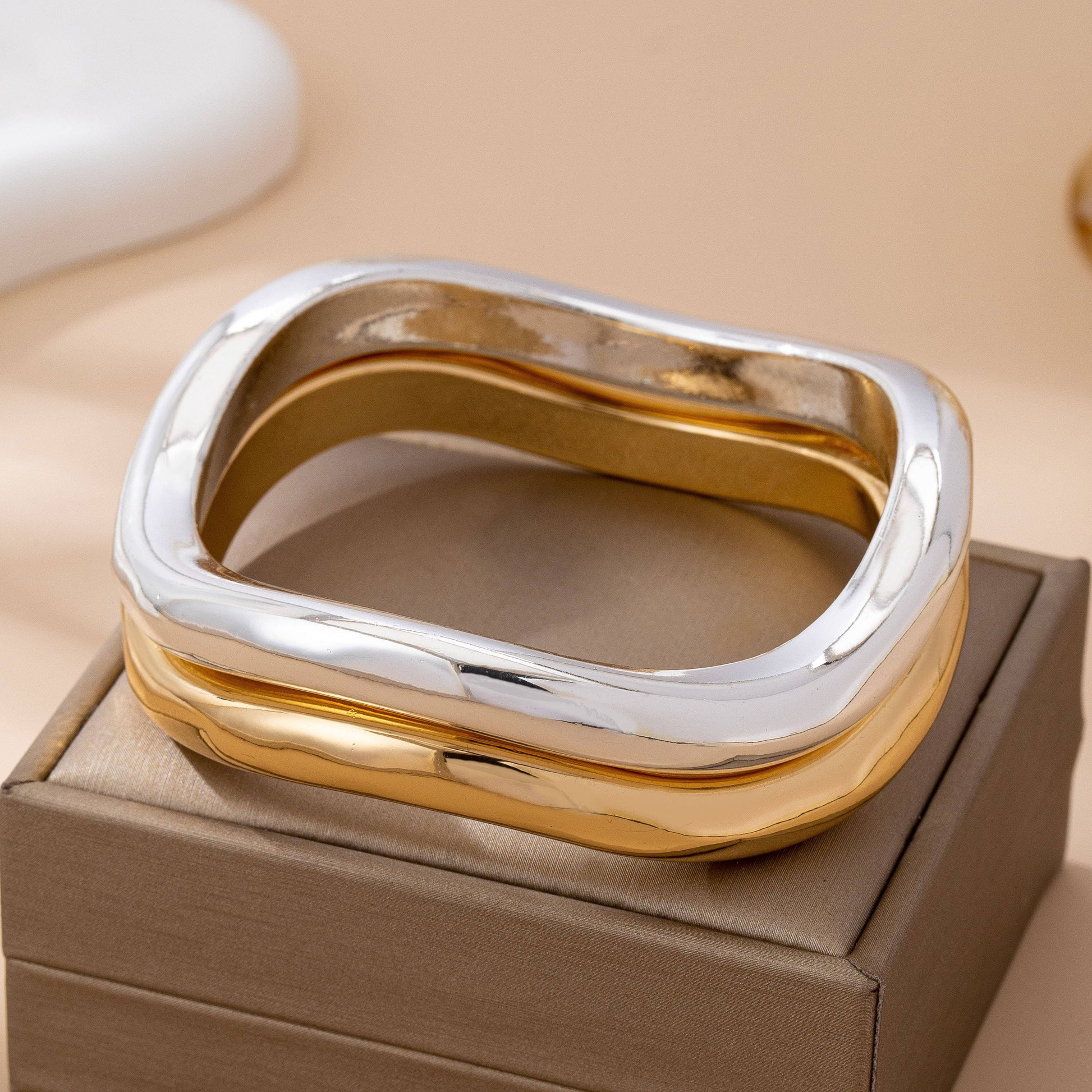 Two-Tone Waivy Tube Bangle Duo
