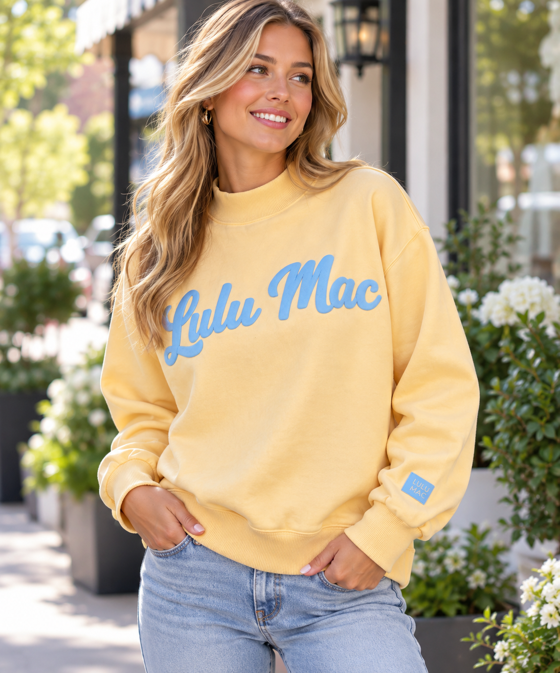 Script Mockneck Sweatshirt - Butter/Light Blue