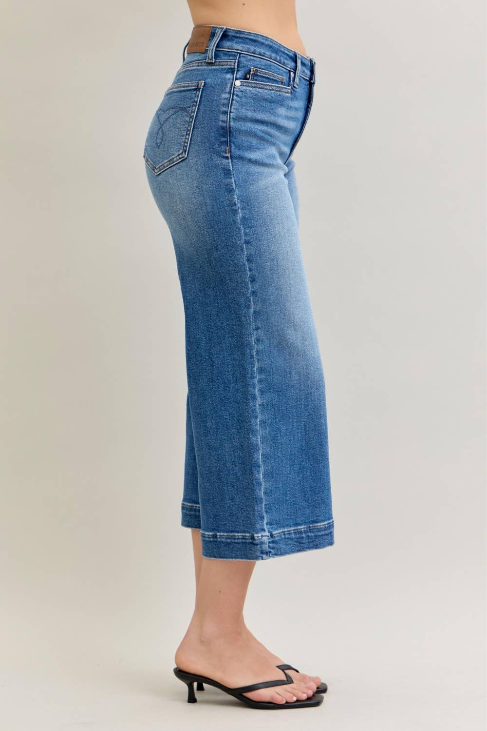 Judy Blue Vintage Wide Crop Jeans