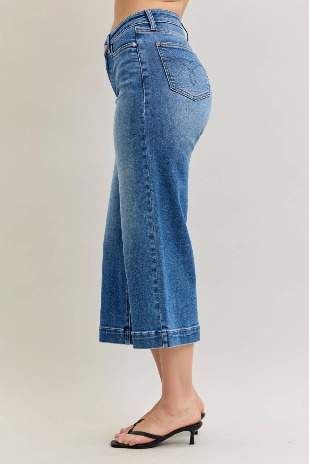 Judy Blue Vintage Wide Crop Jeans